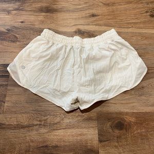 Lulu Shorts Hotty Hot